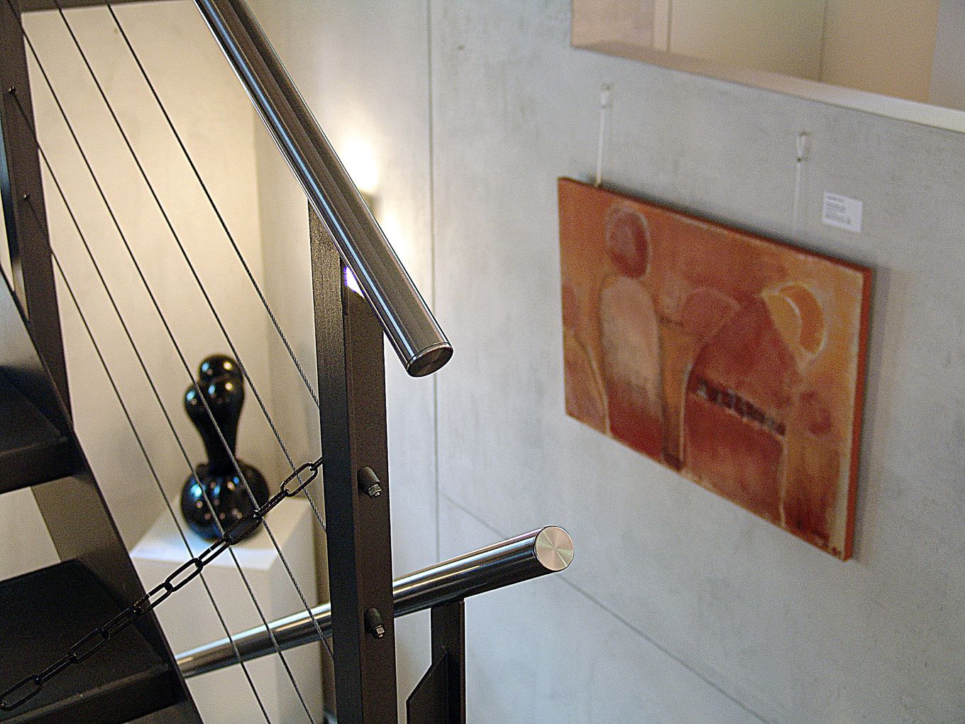Treppenhaus mit Tripitaka von Margo und Bild von Roswitha Haupt